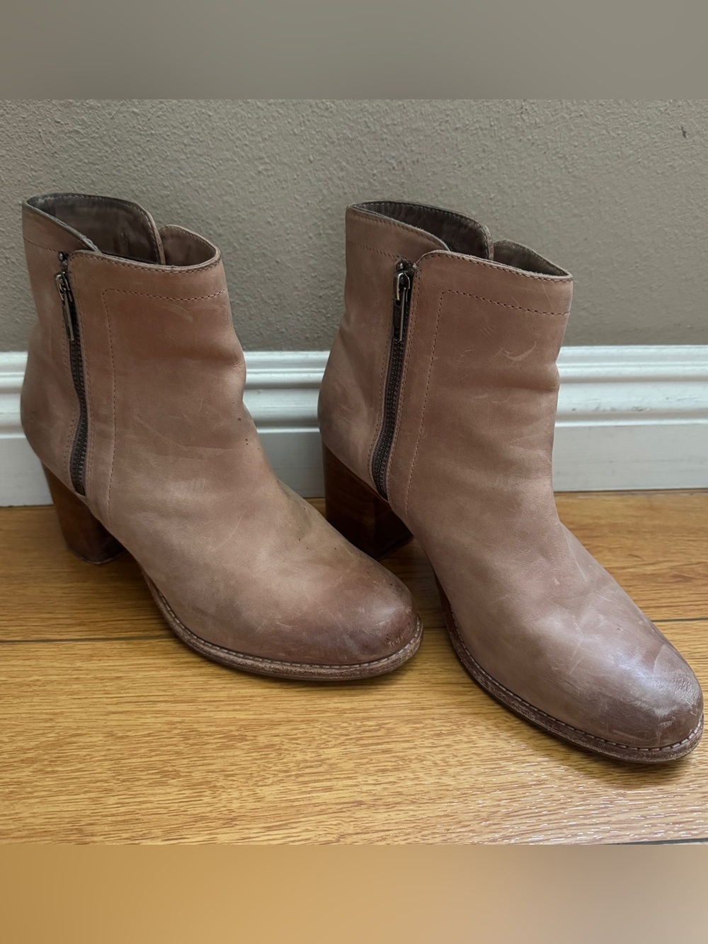 FRYE Addie Leather Dual-Zip Ankle Boots SZ 7.5